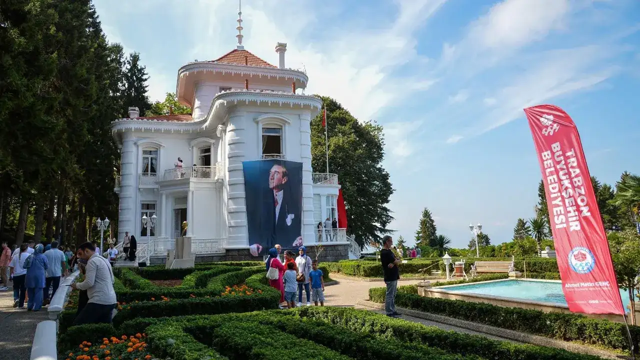 Trabzonda Turizm Noktalarina Yaz Saati Duzenlemesi