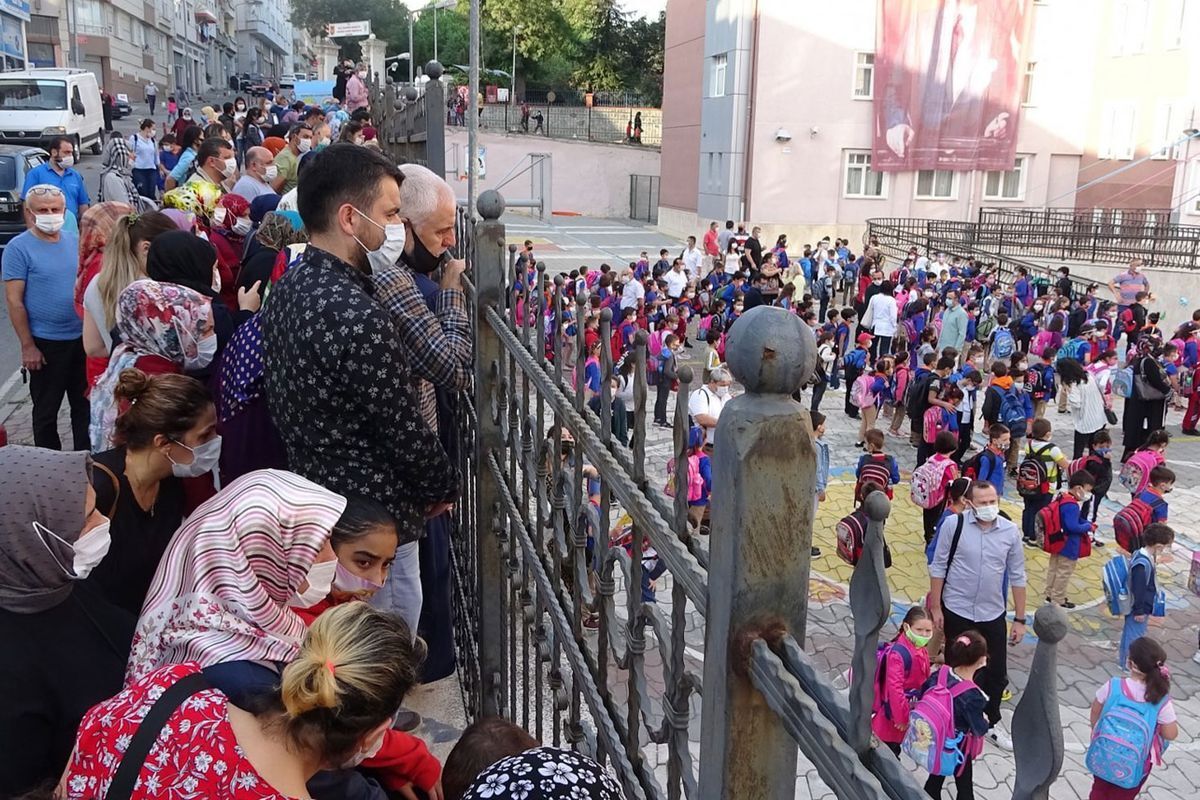 Vali Hatipoglu Randevusu Olmayan Ebeveynler Okul 19756362 5937 Amp