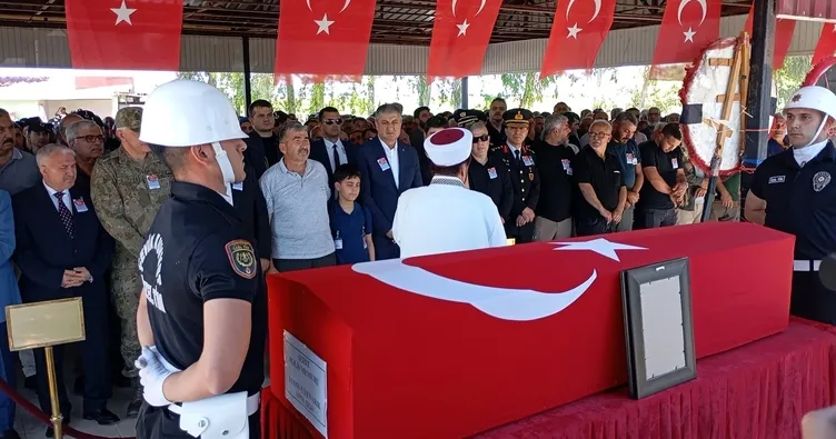 752X395 Sehit Polis Aydin Uyenarik Memleketinde Topraga Verildi 1780140767673