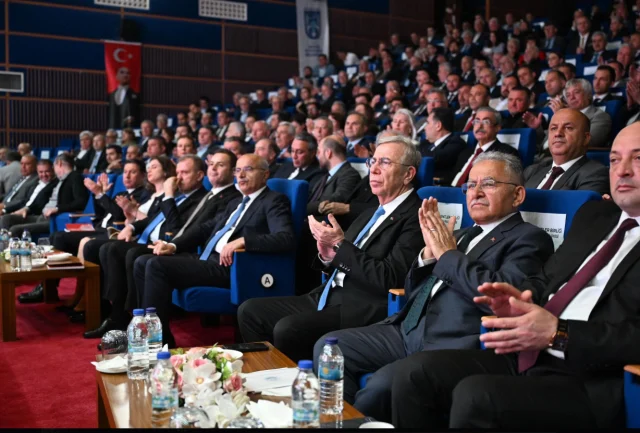 Ak Parti Ve Chp Anlasti Mansur 19852184 5487 1 M