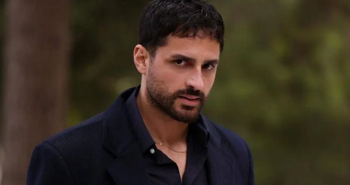 Ekin Mert Daymaz Yeralti Dizisinden Ayriliyor Mu 898Ec2E951 Amp