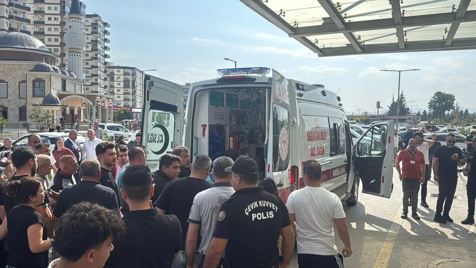 Mersin Tarsus’ta Silahlı Saldırı 1779116938458 6638