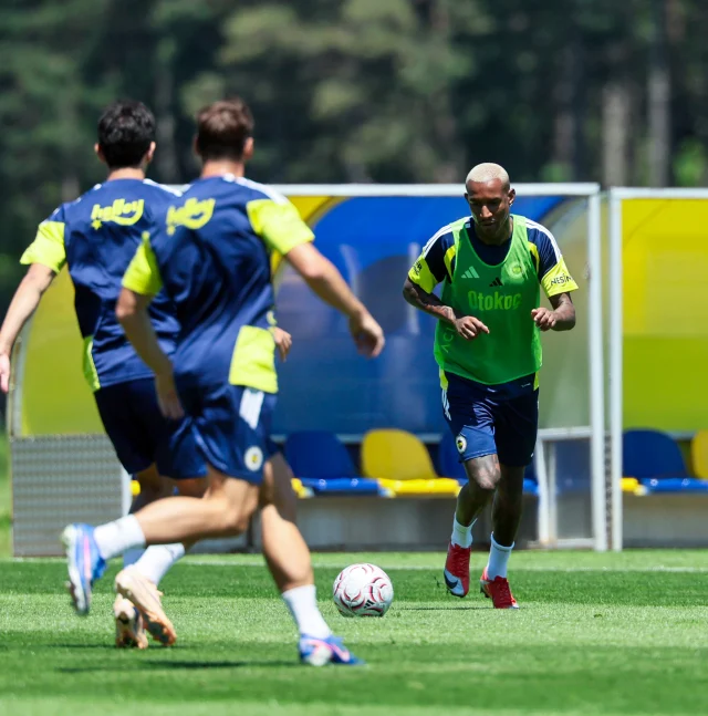Fenerbahce Idmaninda Guendouzi 19991932 9906 3 M