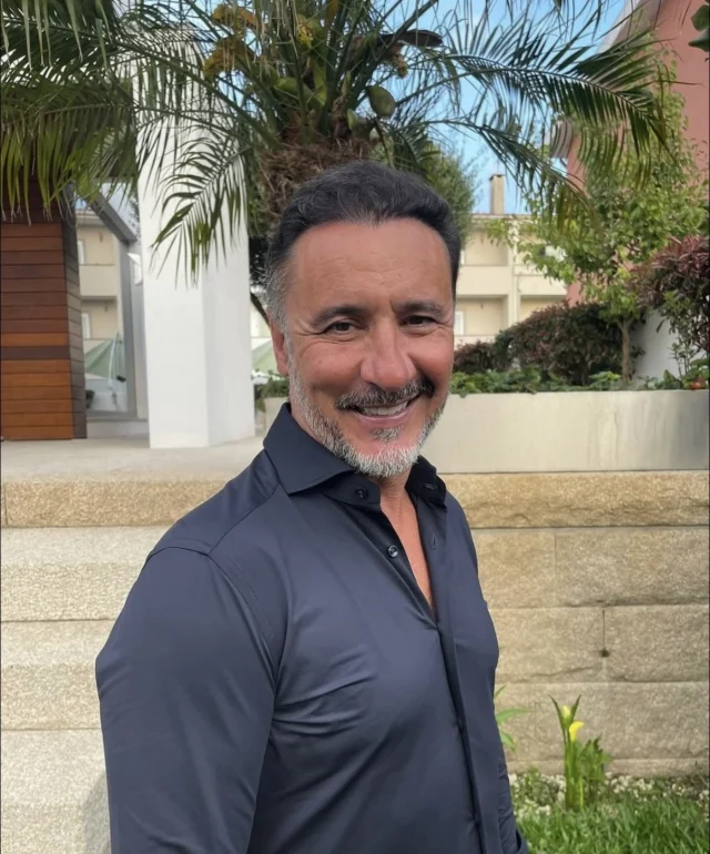 Istanbula Geldi Vitor Pereirad 12740459 2036 1 M
