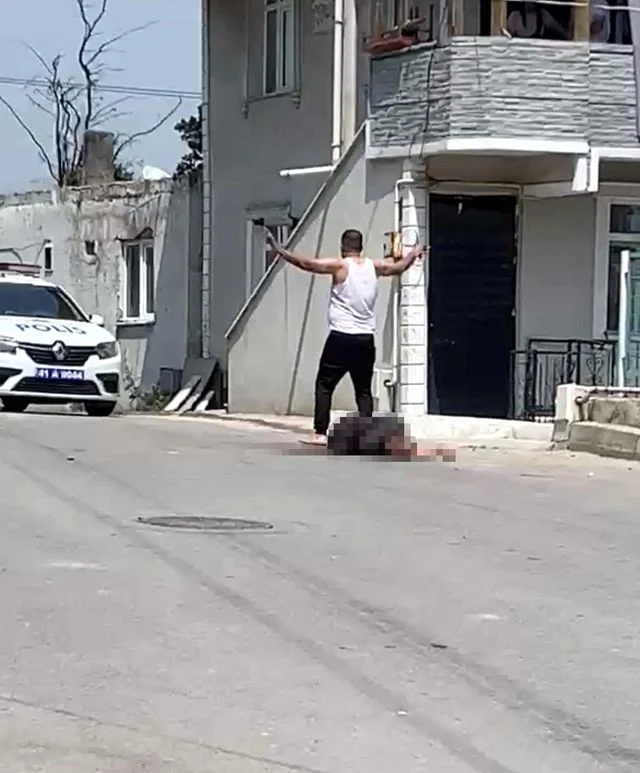 Sokak Ortasindaki Kadin Cinayetinin Gorgu Tan 5 19922370 O