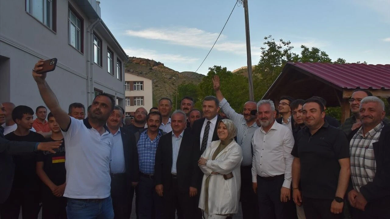 Tekke Belediye Baskanligina Ak Partinin Adayi Kemalettin Demirkiran Secildi