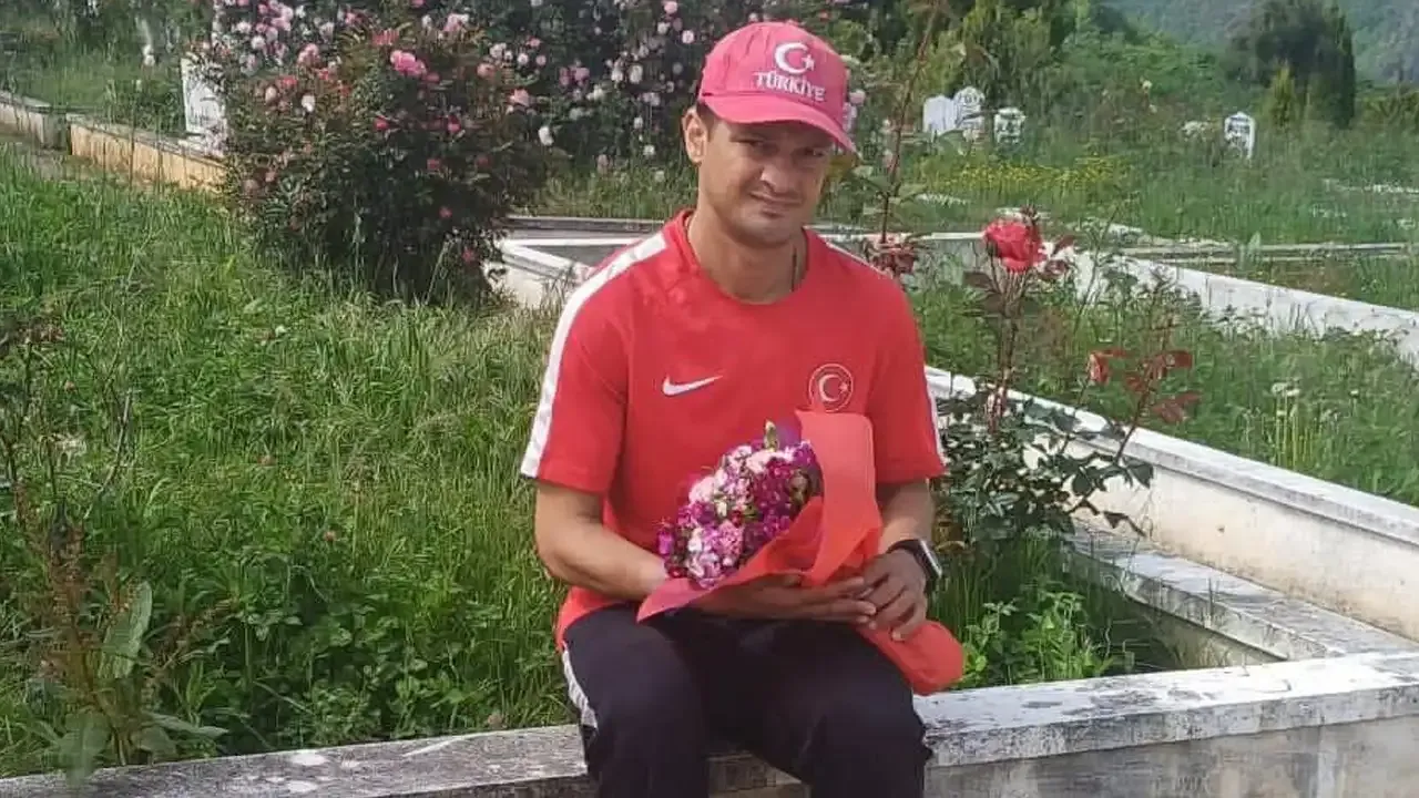 Trabzon Spor Camiasini Yasa Bogan Haber Yasamini Yitirdi-1