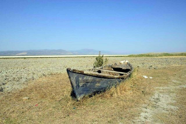 Kuruyan Marmara Gölü Yeniden Suyla Buluştu
