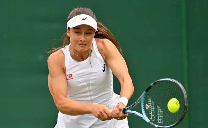 Aa 20260701 41843620 41843612 Zeynep Sonmez Wimbledona Ikinci Turda Veda Etti