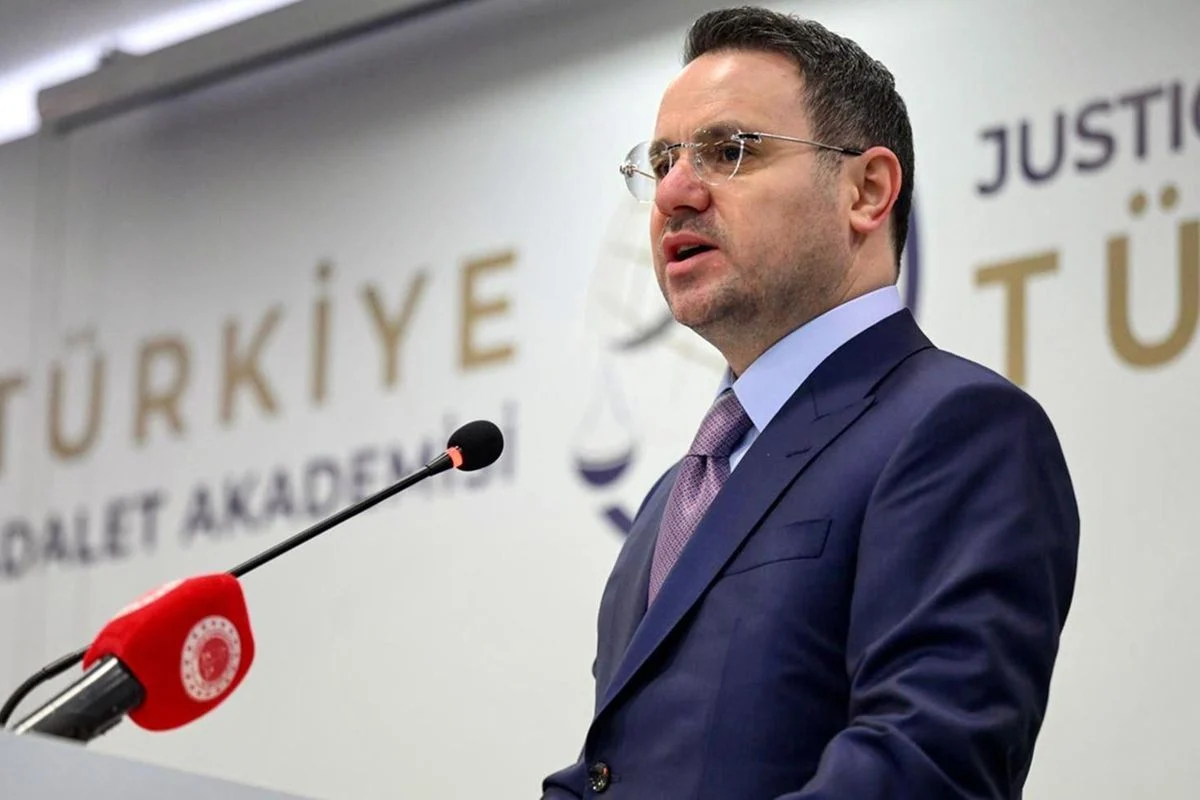 Adalet Bakani Nin Esine Yonelik Eylem Hazirligi 2 Tutuklama 20044719 7254 Amp