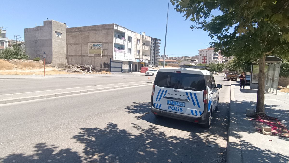 Bosanma Asamasindaki Esini Tabancayla Agir 20094914 Amp