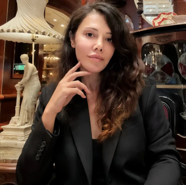 Eski Survivor Yildizi Didem Ce 22895528 3505 1 M