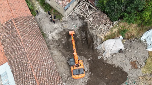 Eskisehirde Define Faciasi 12 20019534 3153 1 M
