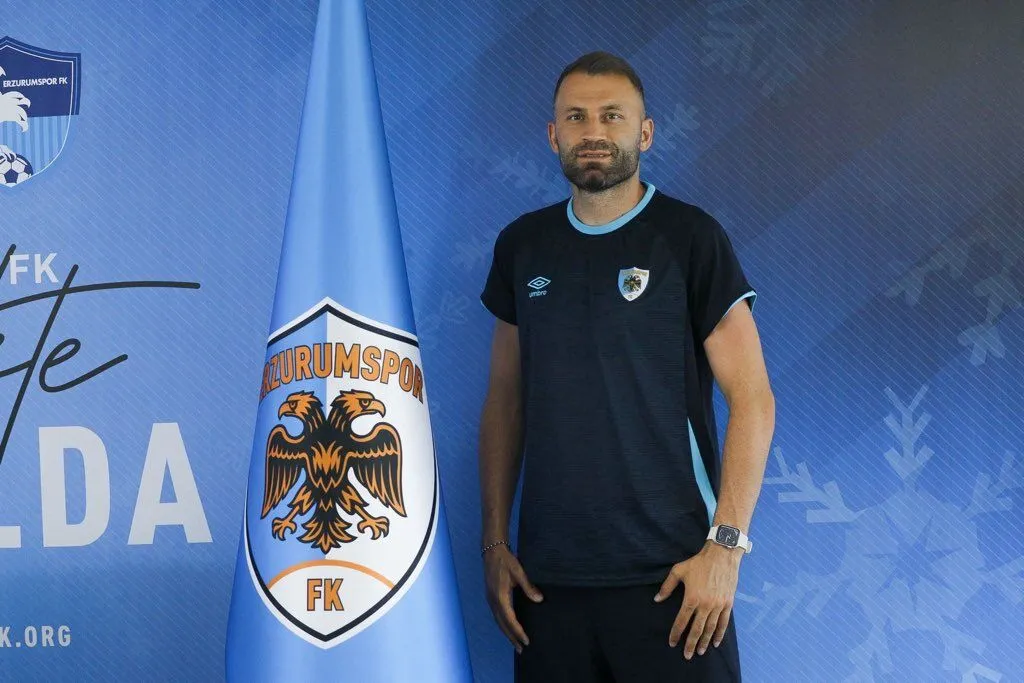 Mustafa Yumluuu