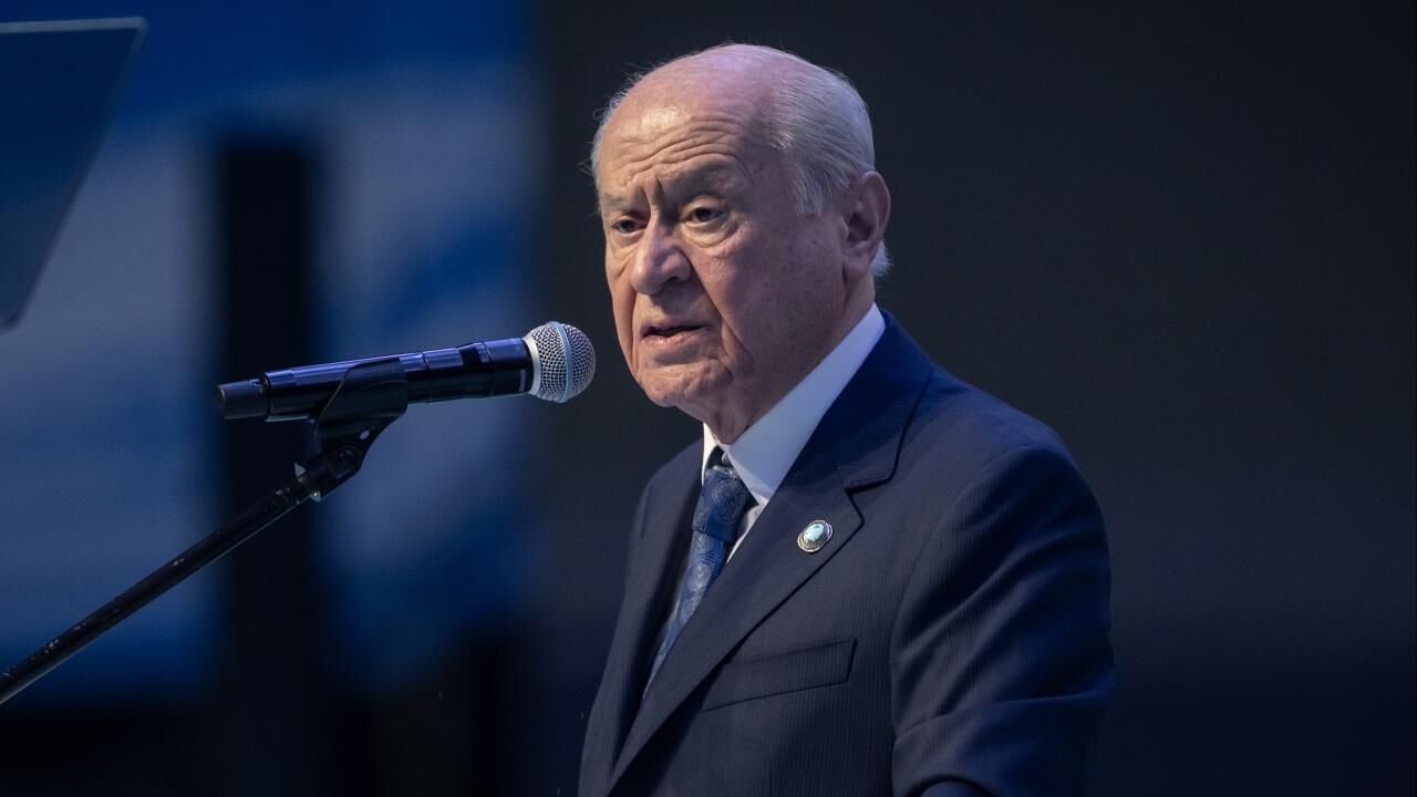 Bahceli 2462144