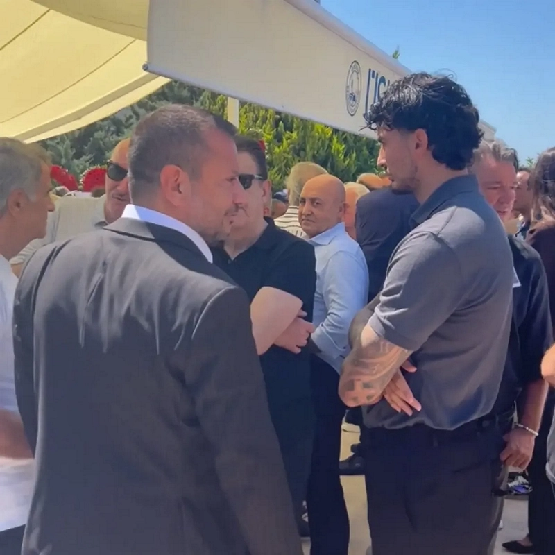 Cd452587 Teknik Direktor Abdullah Avcinin Vefat Eden Annesi Son Yolculuguna Ugurlandi