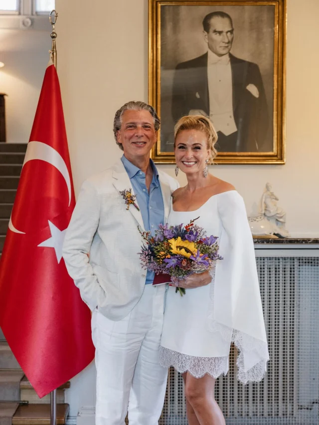 Ceyda Duvenci Evlendi Iste Sur 20187778 9764 3 M