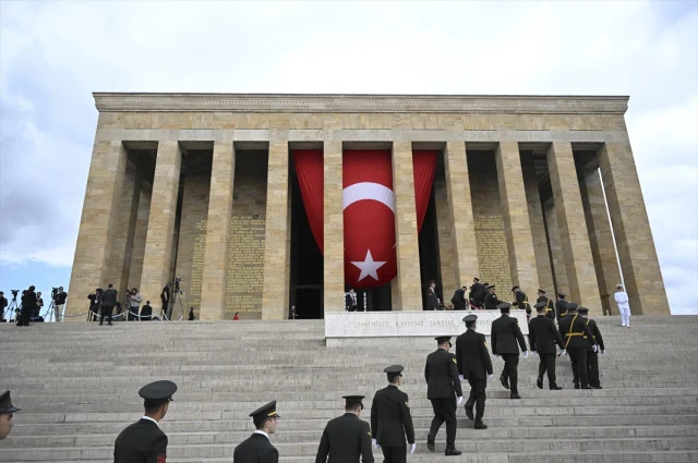 Cumhurbaskani Erdogan Ve Devle 20189485 9863 1 M