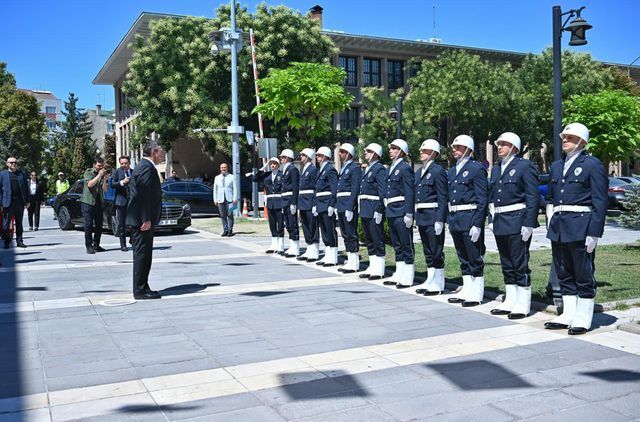Cumhurbaskani Yardimcisi Yilmaz Vatandasin Ya 20162259 O
