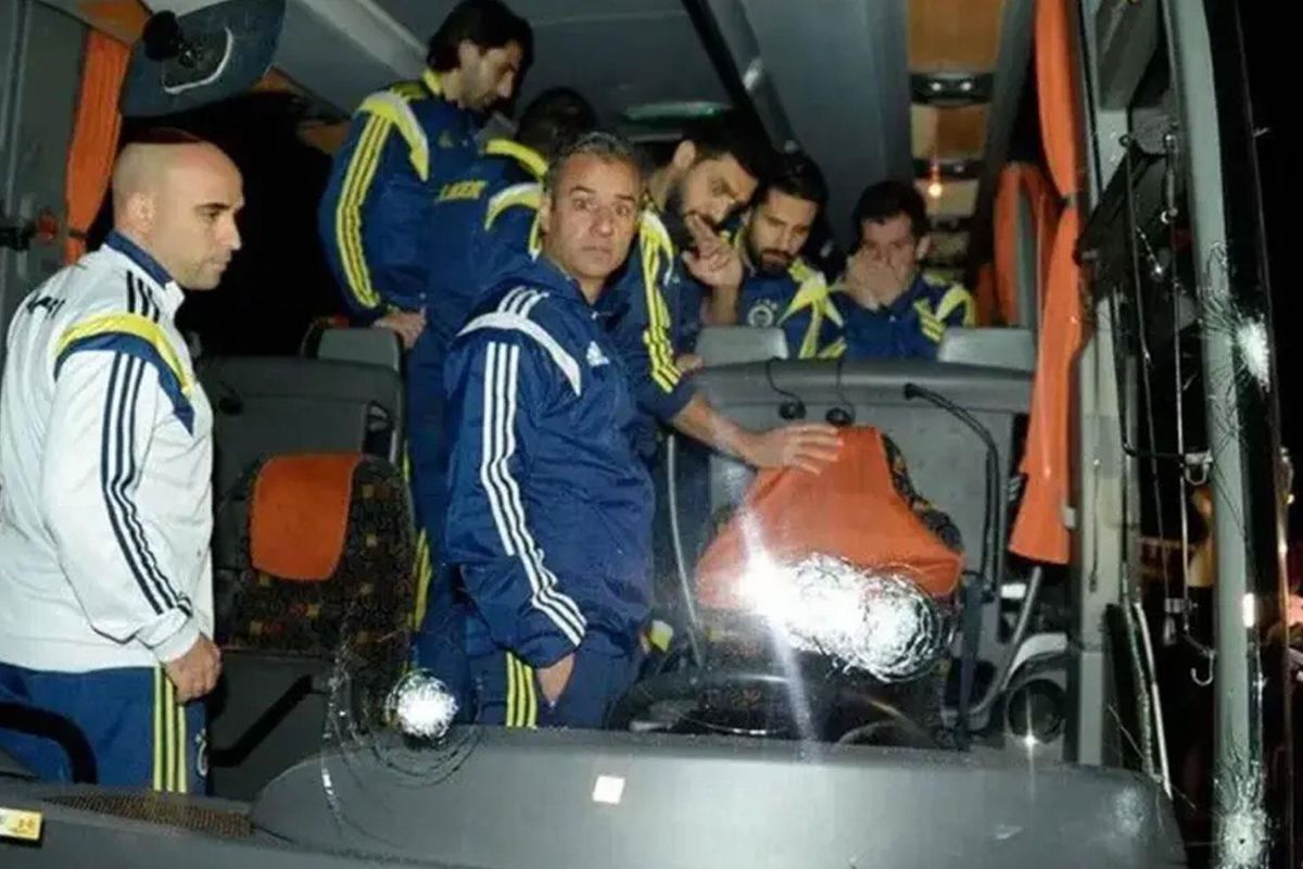 Fenerbahce Otobusune Saldiri Sorusturmasinda 20145989 2908 Amp