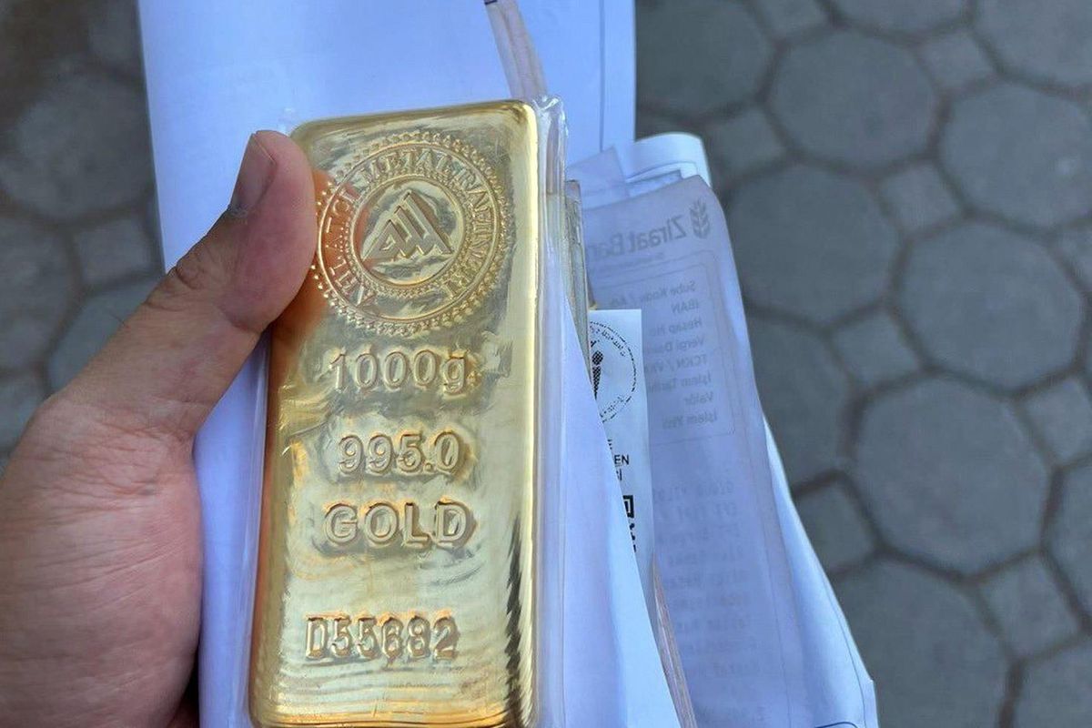 Mart Ayinda Evini Satip 1 Kilo Altin Almisti Iste De8C1Ed4C1 Amp