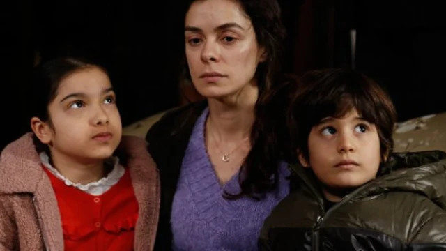 Ozge Ozpirincci Ilk Kez Konust 63916737 9504 1 M
