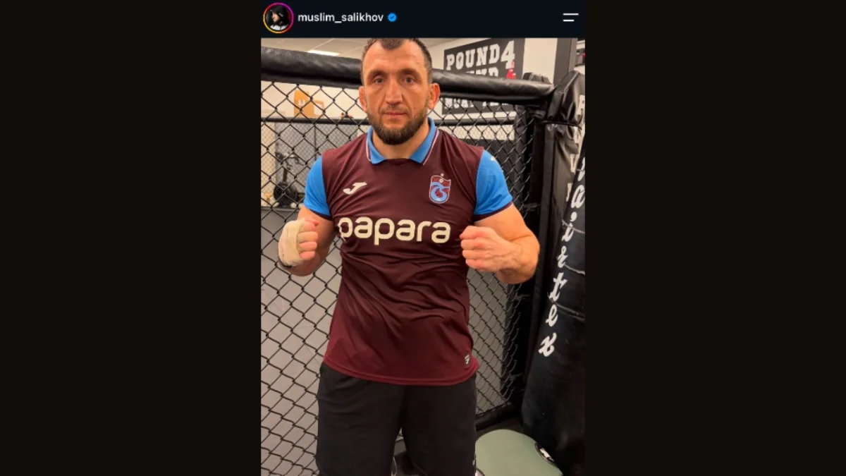 Ufc Yildizi Muslim Salikhov Trabzonspor Formasiyla Paylasti Bu Yil Bizim Yilimiz 106A7Cda0Dc8C4E