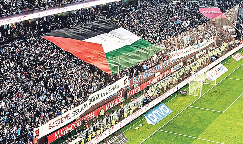 0X0 Trabzonspor Taraftarlari Gazzeyi Unutmadi 1789849459695