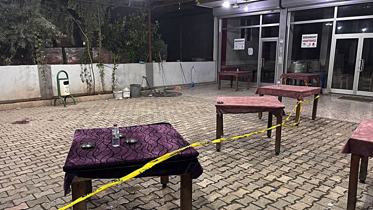 Adana'da Kahvehanede Silahlı Çatışma: 6 Kişi Vuruldu
