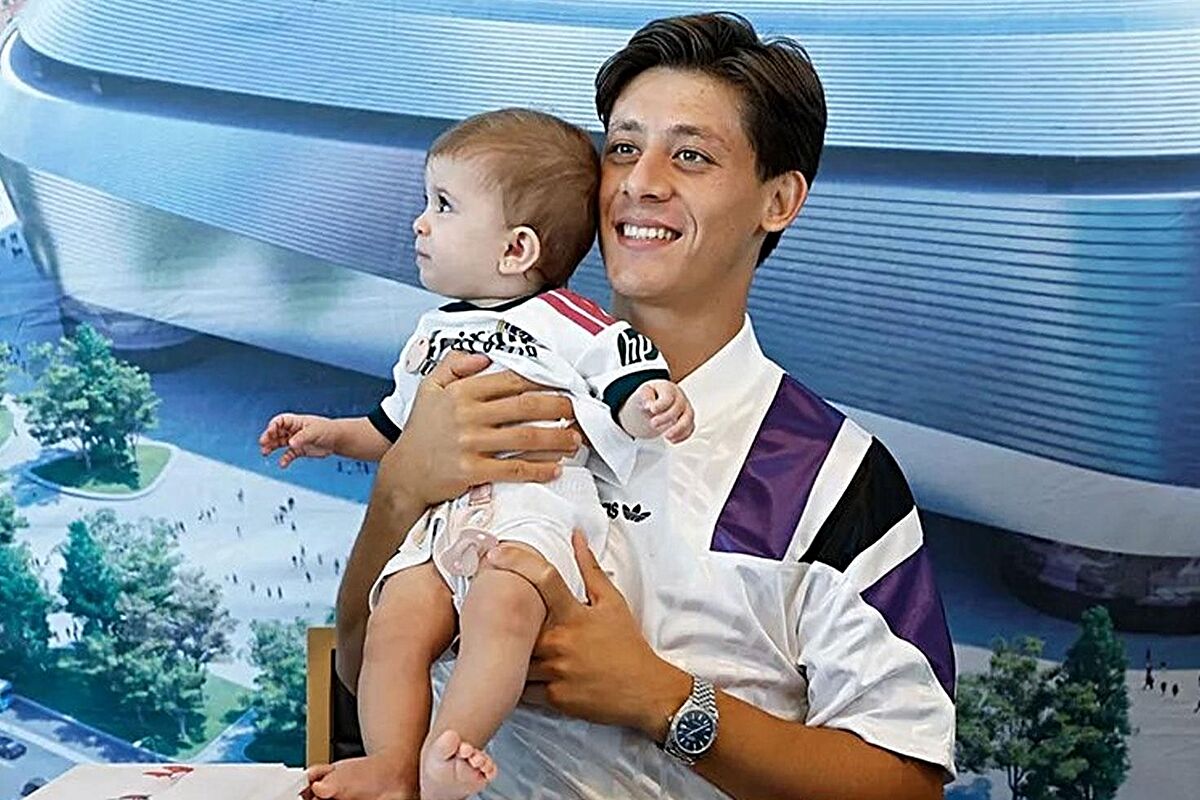Arda Güler İmza Gününde Minik Taraftarı Sevindirdi