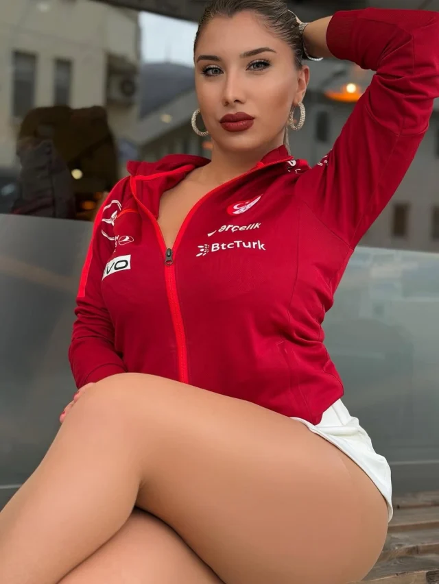 Elif Karaarslana Bir Darbe Dah 20215655 1641 2 M