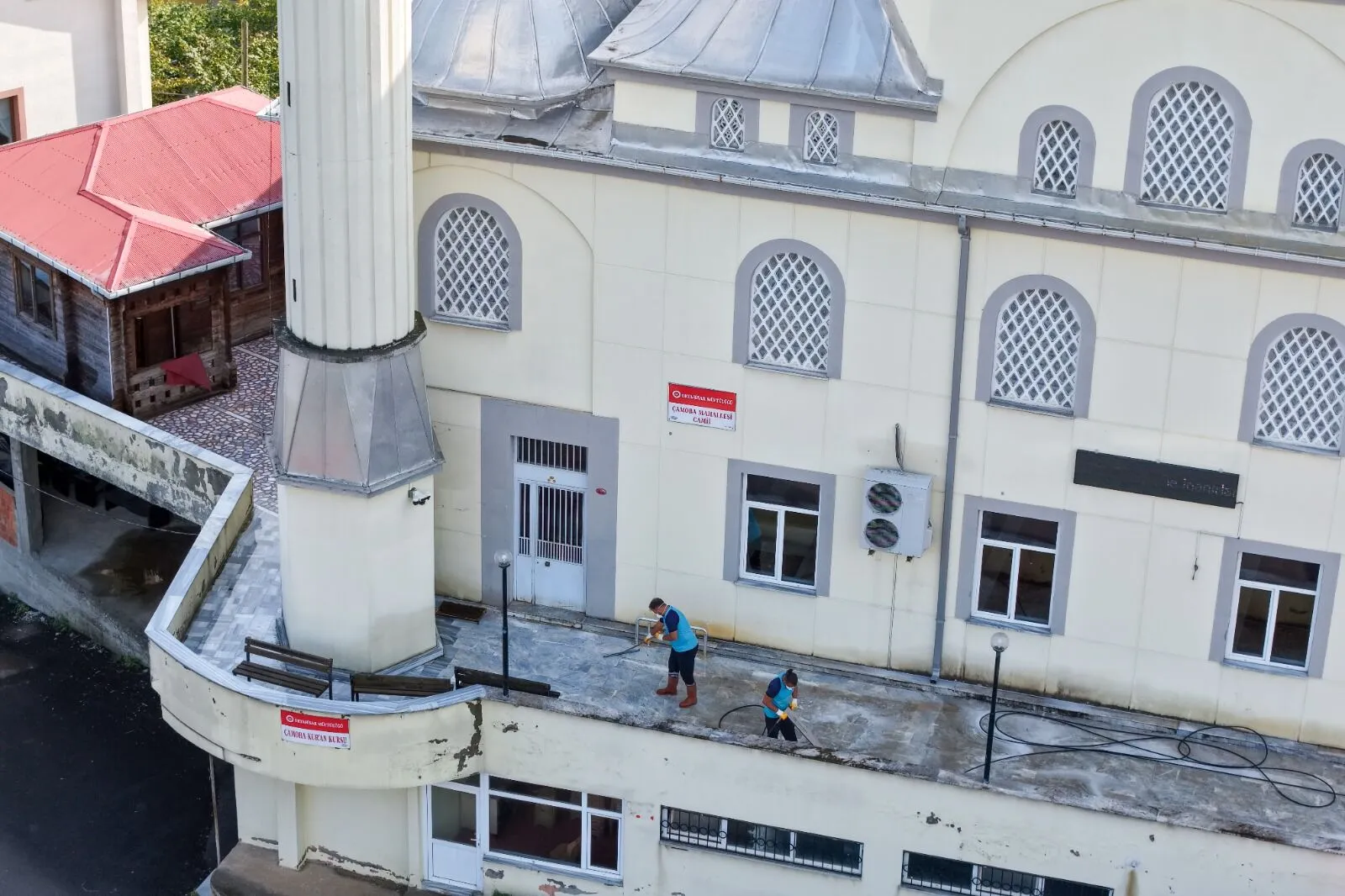 Ortahisar Belediyesi Camilerde Temizliği Sürdürüyor