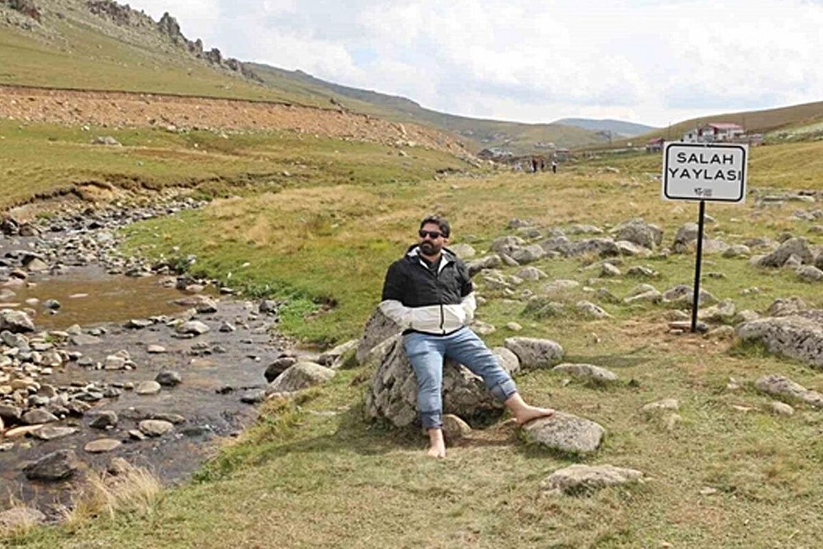 Salah In Oturdugu Tas Trabzon Da Fotograf Noktasi 20257571 6119 Amp