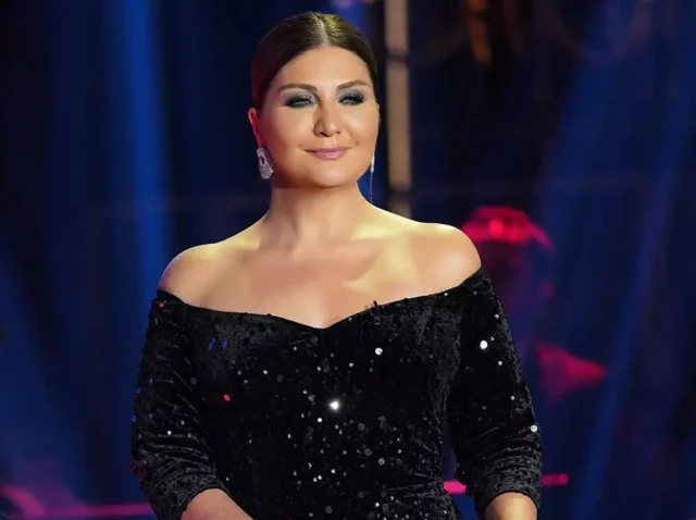 Sibel Can Ve Emir Sarigul Evle 27330912 3339 1 M
