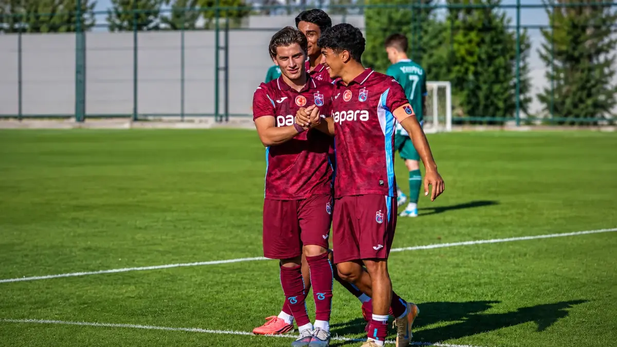 Trabzonspor Altyapisinda Firtina Gibi Basladi A Takima Yukseldi 106Aabf4712B02D