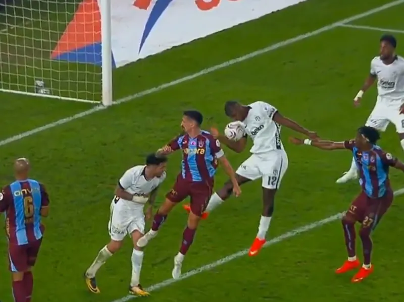 Trabzonspor'dan Beşiktaş Derbisinde Penaltı İtirazı