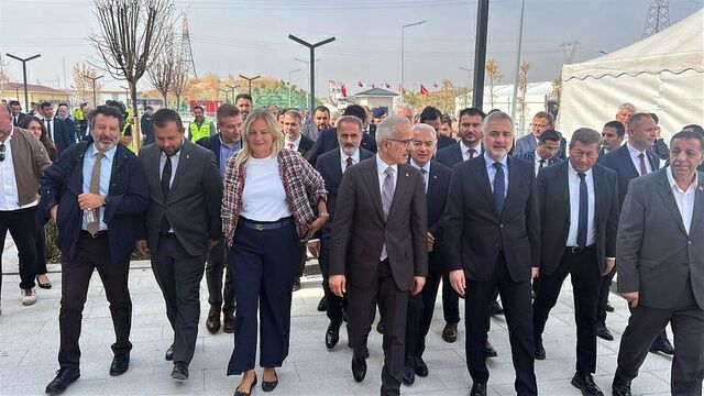 Bakan Uraloglu Halkali Kapikule Yolcu Seyahat 5 20310358 O