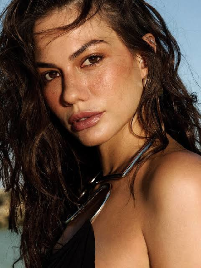 Demet Ozdemir Paris Gecelerind 20291151 9546 1 M