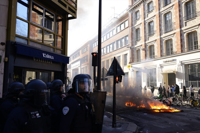 Macron Yagmacilar Bedelini Ode 20343007 6216 1 M