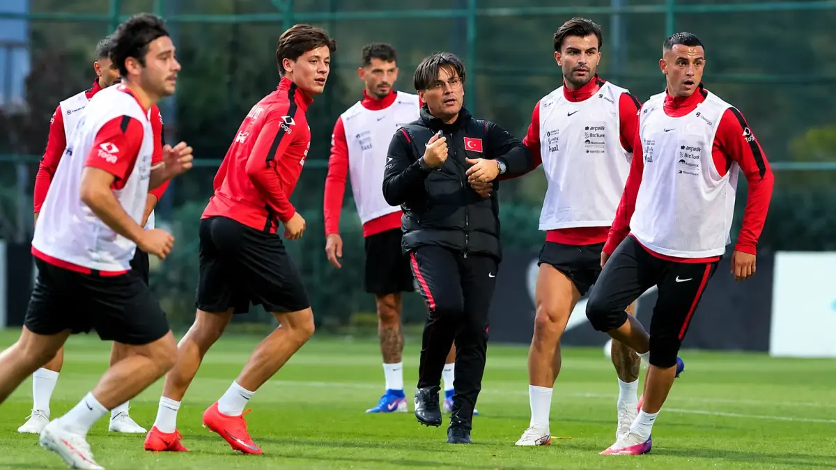 Montella Kararini Verdi Trabzonspor Dan 3 Isim Kadroda Yok 1