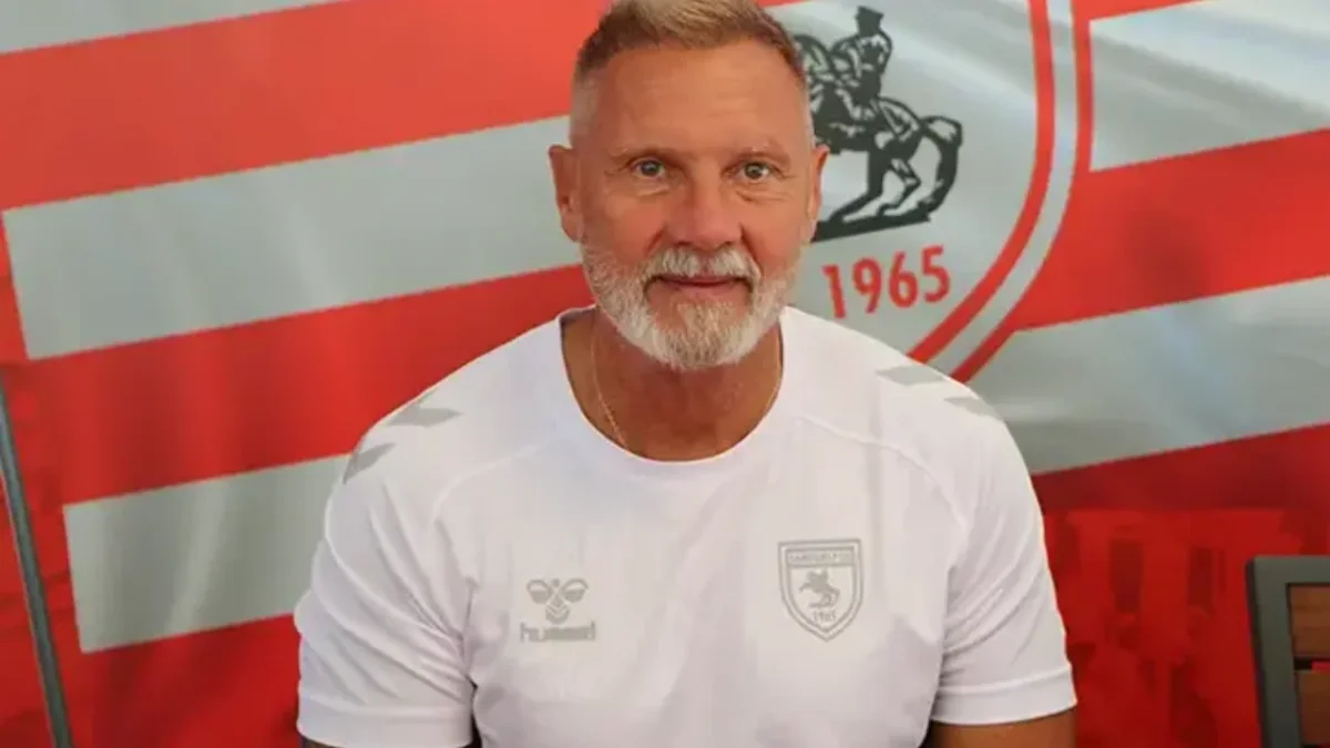 Thorsten Fink’ten Trabzonspor Maçı Öncesi Taraftara Çağrı