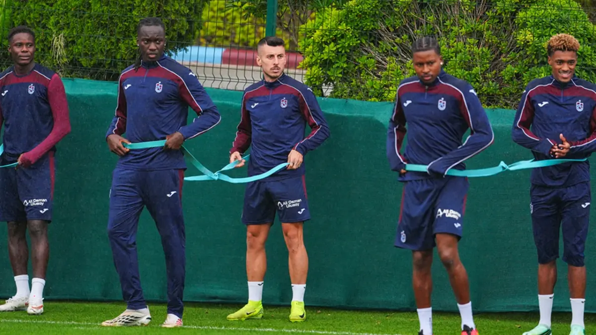 Samsunspor Maci Oncesi Trabzonspor Antrenmaninda Surpriz 106Ac523F5A6Acc